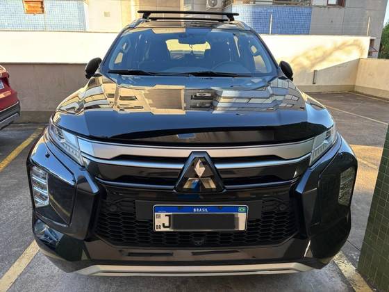 MITSUBISHI PAJERO SPORT 2.4 16V MIVEC TURBO DIESEL HPE-S AWD AUTOMÁTICO